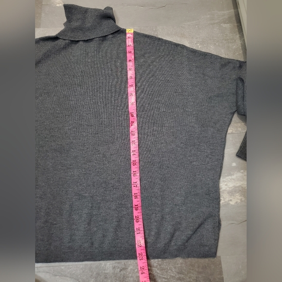 Grace & Mila Paris Turtleneck Sweater. Wool Blend. Grey. Women S / M. - Picture 9 of 10